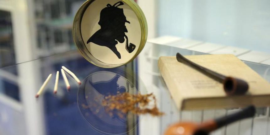 13.01.2014., Zadar – U Gradskoj knjiznici odrzava se tjedan Sherlocka Holmesa osmisljen u suradnji s britanskom udrugom Undershaw Presentation Trust. Photo: Filip Brala/PIXSELL 13.01.2014., Zadar – U Gradskoj knjiznici odrzava se tjedan Sherlocka Holmesa osmisljen u suradnji s britanskom udrugom Undershaw Presentation Trust. Photo: Filip Brala/PIXSELL