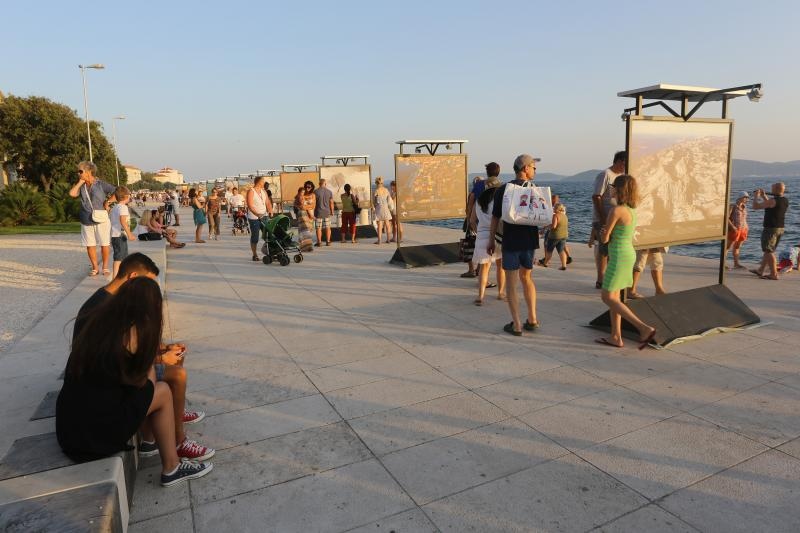 Izložba “National Geographic – Hrvatska iz zraka” na zadarskoj rivi Izložba “National Geographic – Hrvatska iz zraka” na zadarskoj rivi