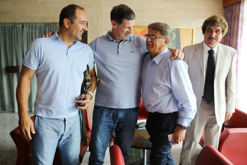 04.09.2014., Zadar – Press konferencija – Miroslav Ciro Blazevic – nakon sto je izabran za trenera NK Zadar. Photo: Filip Brala/PIXSELL 04.09.2014., Zadar – Press konferencija – Miroslav Ciro Blazevic – nakon sto je izabran za trenera NK Zadar. Photo: Filip Brala/PIXSELL