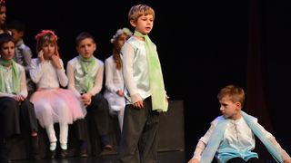 Premijera predstave “U sjeni” udruge “Igrajmo se” Premijera predstave “U sjeni” udruge “Igrajmo se”