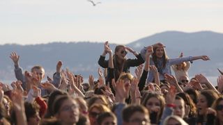 Pozdrav suncu: Snimanje spota uz “Happy” Pharrella Williamsa, Foto: Filip Brala/PIXSELL Pozdrav suncu: Snimanje spota uz “Happy” Pharrella Williamsa, Foto: Filip Brala/PIXSELL