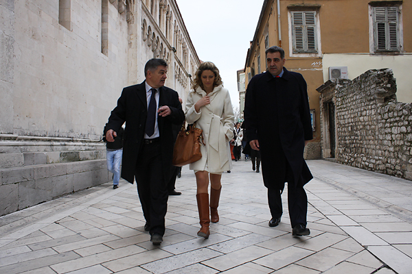 Image 1033379 (auto) Image 1033379 (auto)