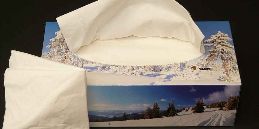 7. Papirnate maramice u grudnjak – maramice će upiti sav znoj, samo pazite da vam slučajno ne proviruju iz majice. Umjesto maramica možete koristiti čak i uloške 7. Papirnate maramice u grudnjak – maramice će upiti sav znoj, samo pazite da vam slučajno ne proviruju iz majice. Umjesto maramica možete koristiti čak i uloške