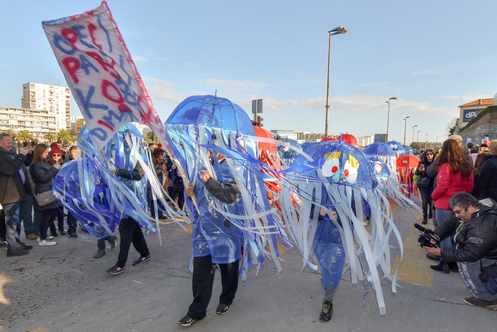Zadarski karneval 2018: Povorka maškaranih skupina gradskim ulicama Zadarski karneval 2018: Povorka maškaranih skupina gradskim ulicama