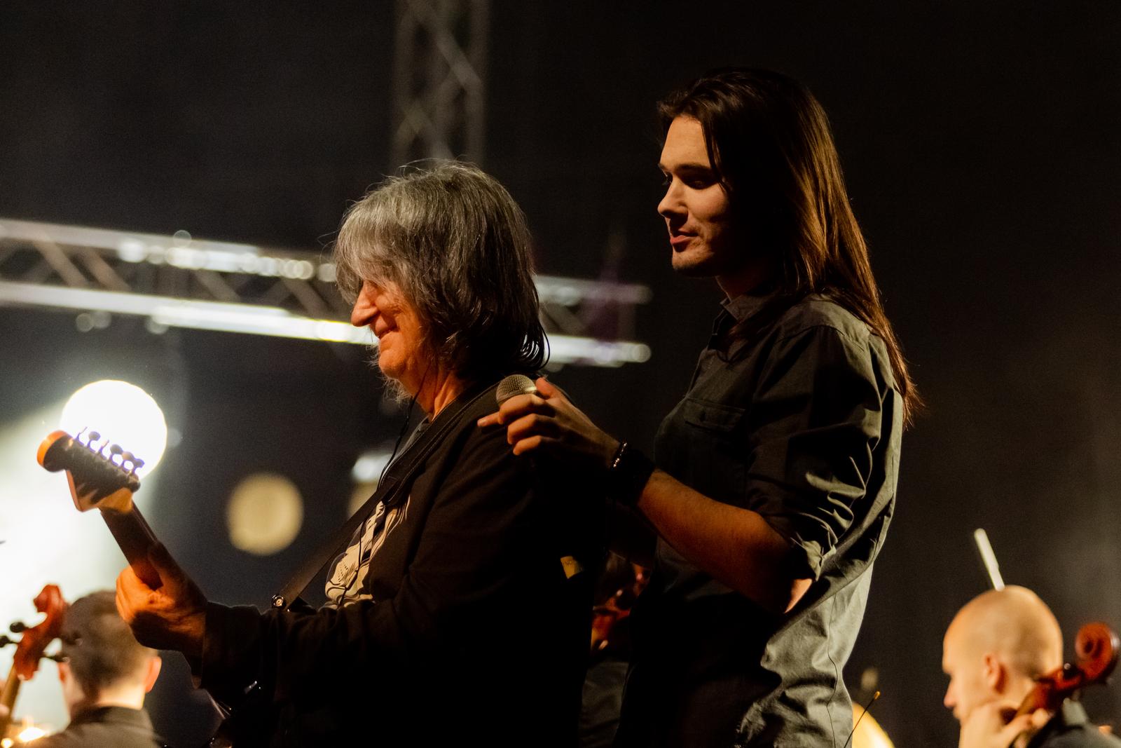 Glazbeni spektakl Rock the Opera održan u Zadru: Dino Jelusić nastupio kao specijalni gost Glazbeni spektakl Rock the Opera održan u Zadru: Dino Jelusić nastupio kao specijalni gost