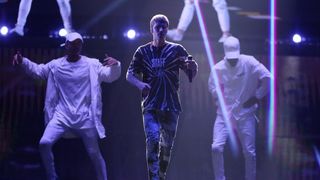 Image 379309 (auto) Image 379309 (auto)