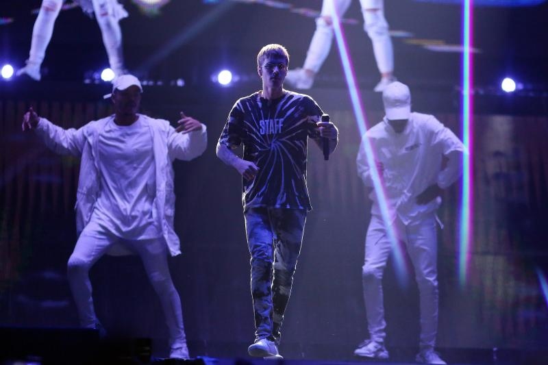 Image 379309 (auto) Image 379309 (auto)