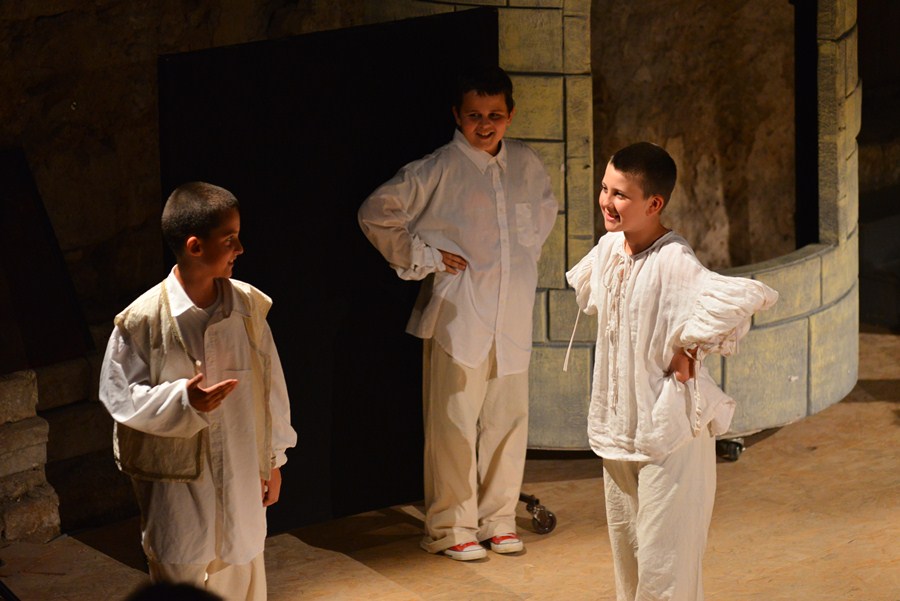 Donatolina 2: Doživljaji slavnog Rodriga u crkvi sv. Dominika Donatolina 2: Doživljaji slavnog Rodriga u crkvi sv. Dominika