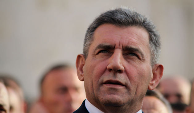 Ante Gotovina s građanima na Forumu (foto:Saša Čuka)