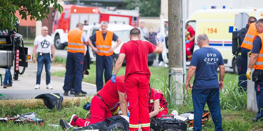 Uznemirujuće fotografije: Dvojica djelatnika Vodovoda smrtno stradala u Čepinu!