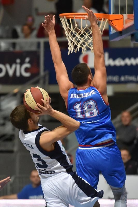 8. kolo ABA Lige, KK Zadar – KK Igokea Aleksandrovac 83-90. Photo: Dino Stanin/PIXSELL 8. kolo ABA Lige, KK Zadar – KK Igokea Aleksandrovac 83-90. Photo: Dino Stanin/PIXSELL