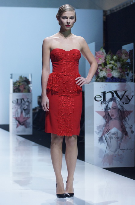 Zagreb, 150313.
Zagrebacki Velesajam.
Odrzana je treca vecer revije Perwoll Fashion.hr na kojoj su svoje kreacije predstavili Martina Felja, Morana Krklec, Young at Squat, Marina Design i Envy Room.
Na fotografiji: kreacije Envy Room.
Foto: Marko Todoro Zagreb, 150313.
Zagrebacki Velesajam.
Odrzana je treca vecer revije Perwoll Fashion.hr na kojoj su svoje kreacije predstavili Martina Felja, Morana Krklec, Young at Squat, Marina Design i Envy Room.
Na fotografiji: kreacije Envy Room.
Foto: Marko Todoro