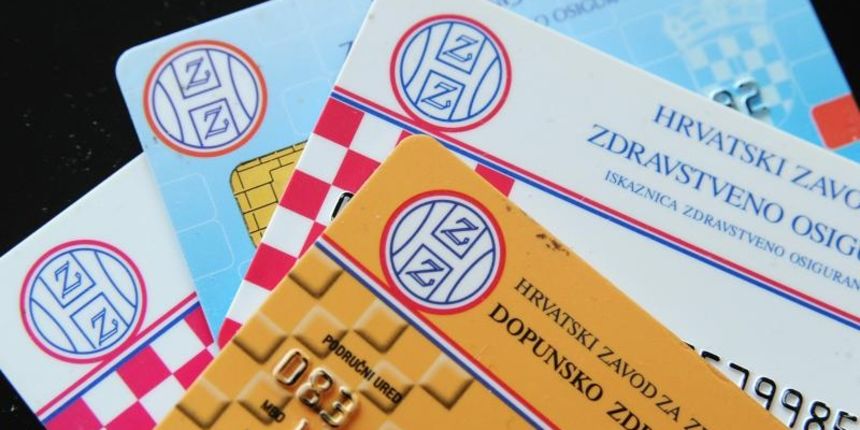 Zdravstvena iskaznica i kartica dopunskog osiguranja. Photo: Dusko Jaramaz/PIXSELL Autor  Dusko Jaramaz/PIXSELL Ključne riječi  zdravstvo, HZZO, Participacija, kartica, lijekovi, kartice, ilustracija, bolesnici, lijecenje, zdravstvena iskaznica, zdravstv