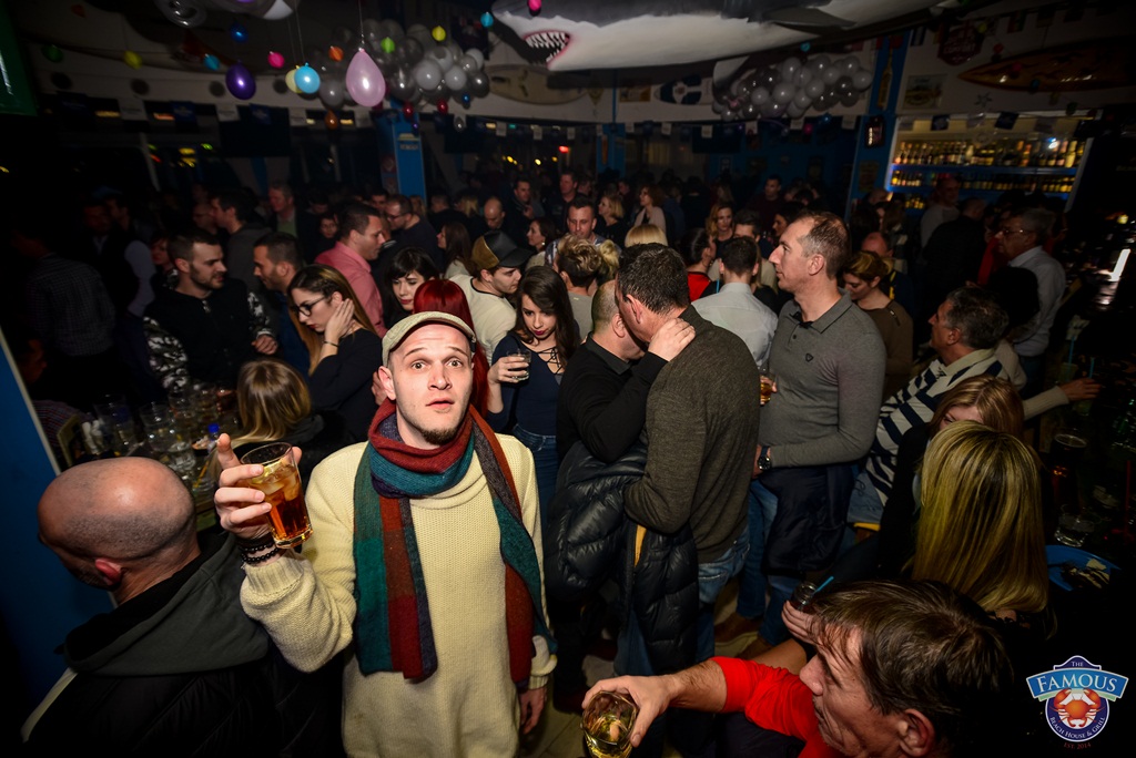 U Famous beach and grill baru Rockatansky bend proslavio je 20 godina djelovanja U Famous beach and grill baru Rockatansky bend proslavio je 20 godina djelovanja