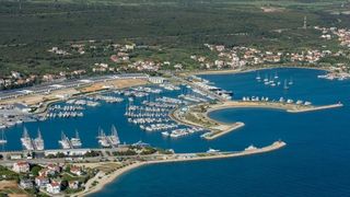 Let iznad Sukošana i Marine Dalmacija, Foto: Dino Stanin/PIXSELL Let iznad Sukošana i Marine Dalmacija, Foto: Dino Stanin/PIXSELL