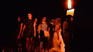 Dragon teatar- “POE – Nikad više”, foto: Iva Perinčić Dragon teatar- “POE – Nikad više”, foto: Iva Perinčić