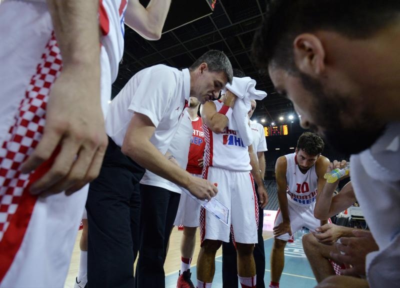 Arena Zagreb, Zagreb – Pripremni turnir za EuroBasket 2015., Hrvatska – BiH. Photo: Igor Kralj i Marko Lukunic/PIXSELL Arena Zagreb, Zagreb – Pripremni turnir za EuroBasket 2015., Hrvatska – BiH. Photo: Igor Kralj i Marko Lukunic/PIXSELL
