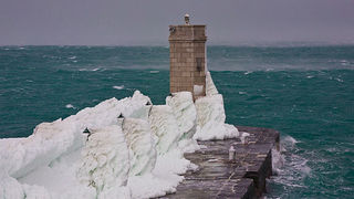 Senj u zagrljaju ledenog pokrivača, foto: Leo Banić
