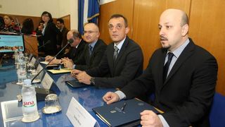 Pod nazivom Ponosno nase na Poljani Sime Budnica prvi put postavljen sajam na kojem su braniteljske udruge predstavile svoje proizvode. Photo: Dino Stanin/PIXSELL Pod nazivom Ponosno nase na Poljani Sime Budnica prvi put postavljen sajam na kojem su braniteljske udruge predstavile svoje proizvode. Photo: Dino Stanin/PIXSELL