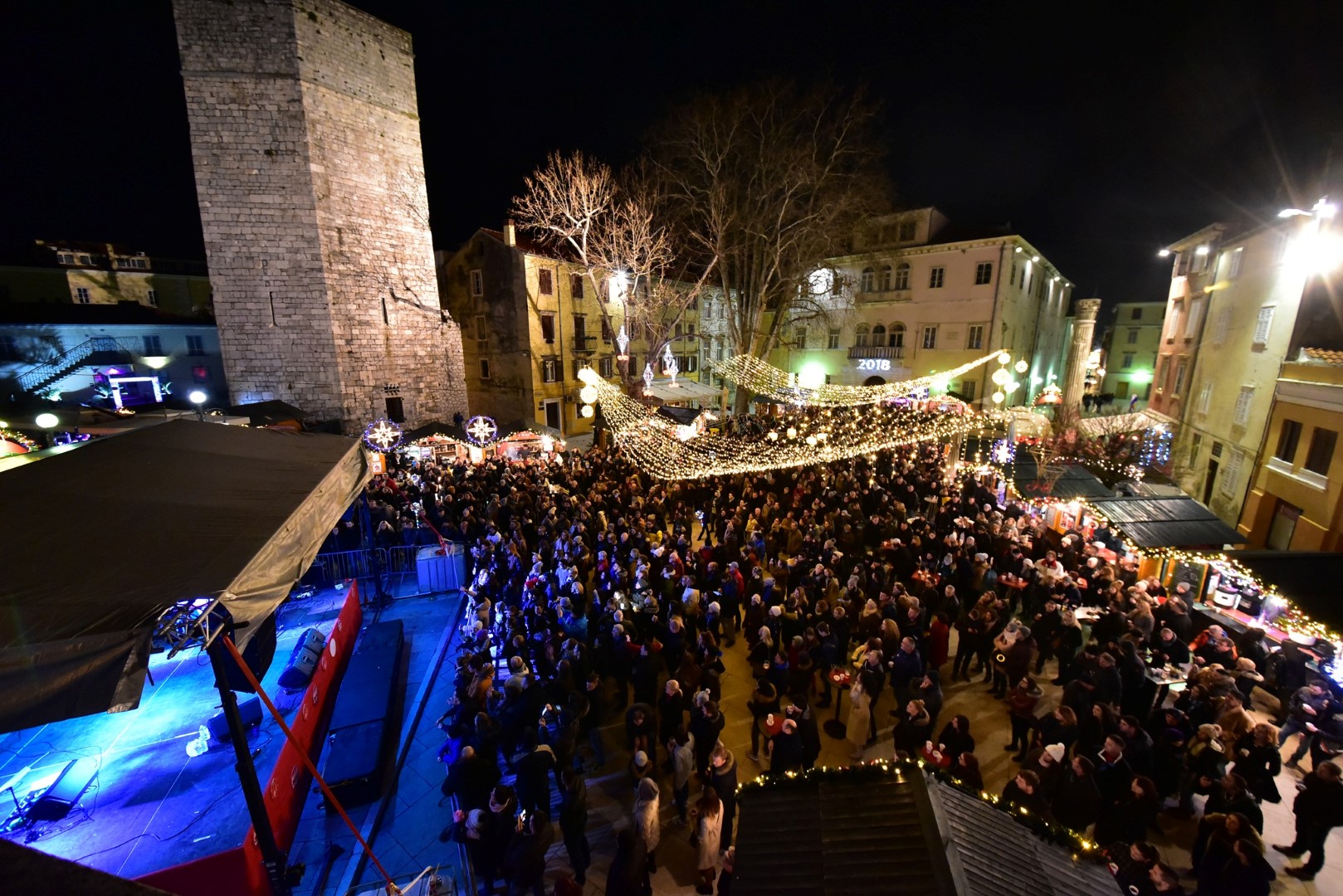 Advent u Zadru: Jaques Houdek osvojio zadarsku publiku Advent u Zadru: Jaques Houdek osvojio zadarsku publiku