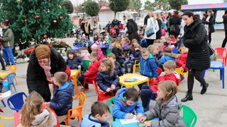 Sveti Nikola darivao mališane na Viru, Krampus bez posla Sveti Nikola darivao mališane na Viru, Krampus bez posla