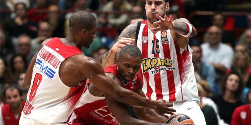 Strawberry i Pritezis, BC Olympiacos. Foto: Hina
