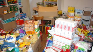 Zadarski sportaši i sportski novinari velikog srca napunili Socijalnu samoposlugu Zadarski sportaši i sportski novinari velikog srca napunili Socijalnu samoposlugu