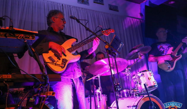 Friday Night Live: Cotton Club @ Famous Beach Bar & Grill 21. listopada 2016.