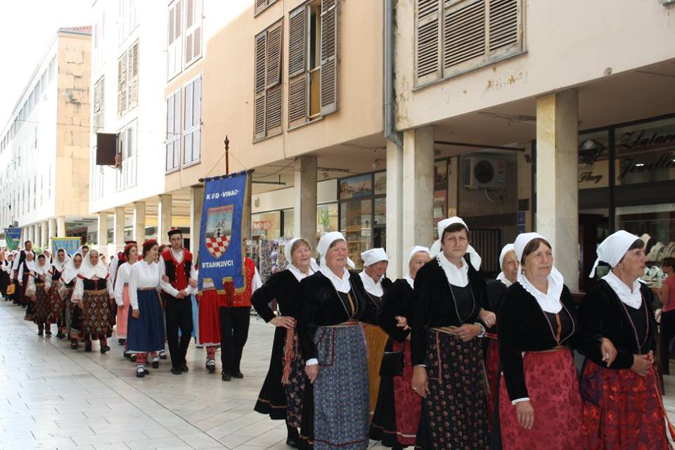 smotra folklora; etno dani