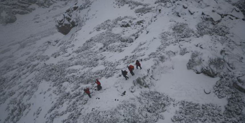 08.02. Pripadnici HGSS na snje