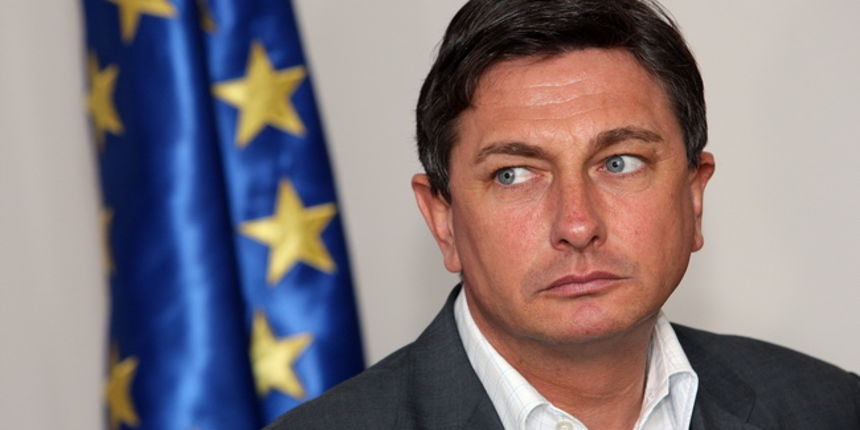 Kranjska Gora, Slovenija, 130110.
Premijerka RH Jadranka Kosor sastala se sa slovenskim premijerom Borutom Pahorom u hotelu Miklic u Kranjskoj Gori.
Na fotografiji: Borut Pahor daje izjavu za medije.
Foto: Davor Pongracic / CROPIX Kranjska Gora, Slovenija, 130110.
Premijerka RH Jadranka Kosor sastala se sa slovenskim premijerom Borutom Pahorom u hotelu Miklic u Kranjskoj Gori.
Na fotografiji: Borut Pahor daje izjavu za medije.
Foto: Davor Pongracic / CROPIX