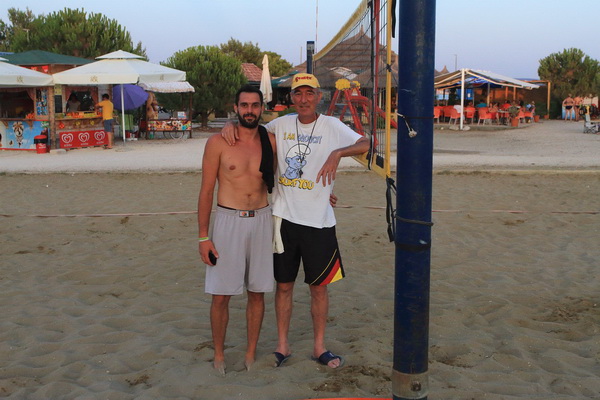 Na plaži Punta u Bibinjama održan 6. Memorijalni turnir u odbojci na pijesku za Tomislav Sikirića – Siku. Foto: Leo Banić Na plaži Punta u Bibinjama održan 6. Memorijalni turnir u odbojci na pijesku za Tomislav Sikirića – Siku. Foto: Leo Banić