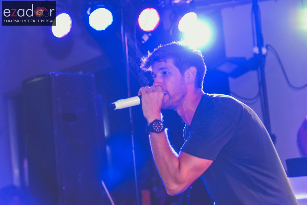 Connect @ Teatro bar & Zlatni kutić Connect @ Teatro bar & Zlatni kutić