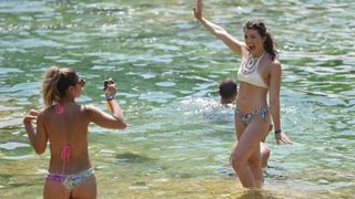 Puno lipog svita uživalo u svježini Krke na Skradinskom buku