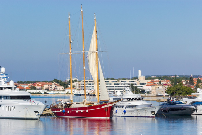 Image 380481 (auto) Image 380481 (auto)