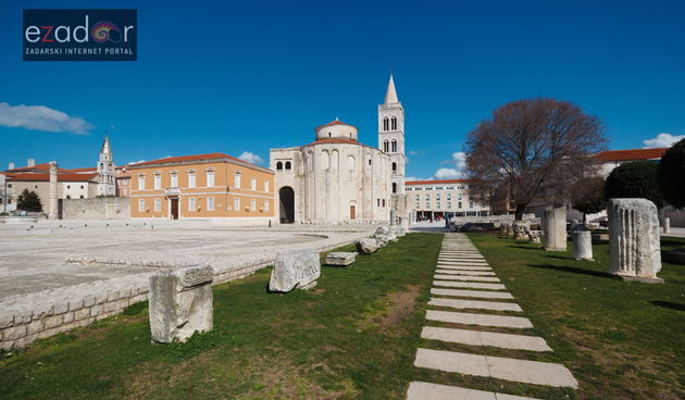 Đir po gradu, petak 9. ožujka 2018. Forum, Poljana, sv. Donat i sv. Stošija