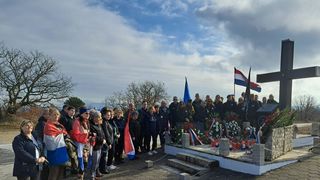 Koracima nade, Molitvena hodnja, VRO Maslenica, Žene u Domovinskom ratu Koracima nade, Molitvena hodnja, VRO Maslenica, Žene u Domovinskom ratu