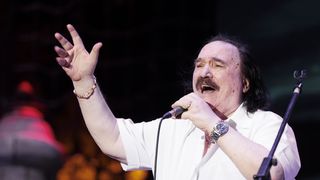 Mišo Kovač i prijatelji na Starom placu u Splitu Mišo Kovač i prijatelji na Starom placu u Splitu