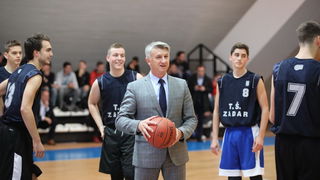 Utakmicom Pomorske i Tehničke škole otvorena košarkaška liga srednjih škola Zadarske županije Utakmicom Pomorske i Tehničke škole otvorena košarkaška liga srednjih škola Zadarske županije