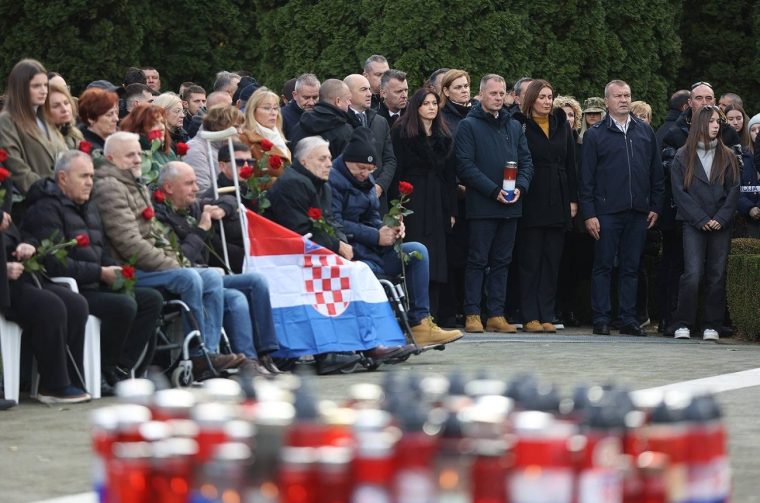 Izaslanstvo Zadarske županije odalo počast žrtvama Vukovara