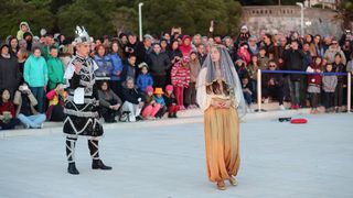 HGD Sv. Cecilija izvelo korčulanski viteški ples “Moreška” na Pozdravu suncu