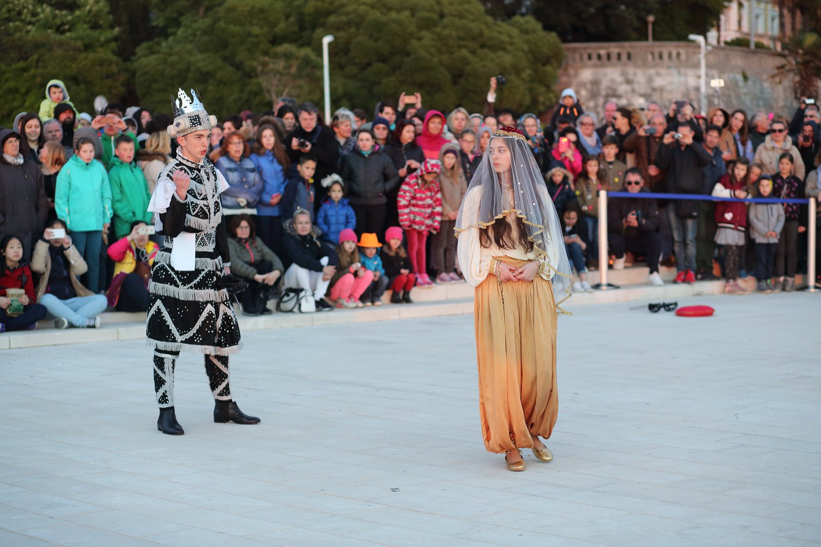 HGD Sv. Cecilija izvelo korčulanski viteški ples “Moreška” na Pozdravu suncu