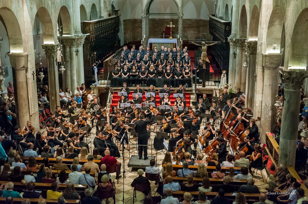 Zadarski komorni orkestar: Beethovenova Deveta simfonija u katedrali Sv. Stošije