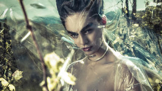 “Out of space”: Boudoir modna priča “Out of space”: Boudoir modna priča