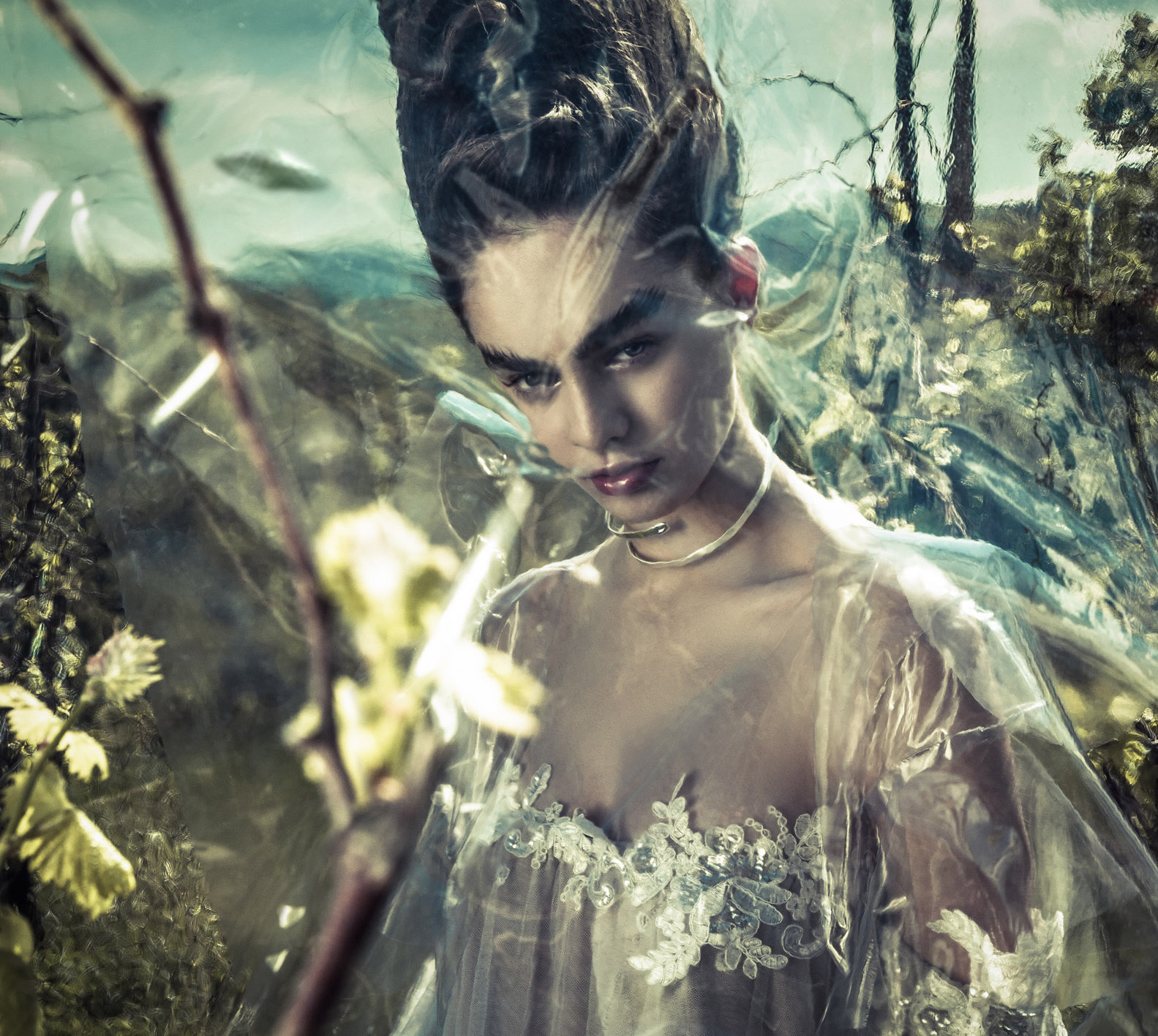 “Out of space”: Boudoir modna priča “Out of space”: Boudoir modna priča