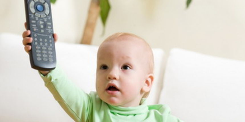 Djeca i televizija, foto: mojportal.ba Djeca i televizija, foto: mojportal.ba