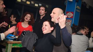 U Famous beach and grill baru Rockatansky bend proslavio je 20 godina djelovanja U Famous beach and grill baru Rockatansky bend proslavio je 20 godina djelovanja