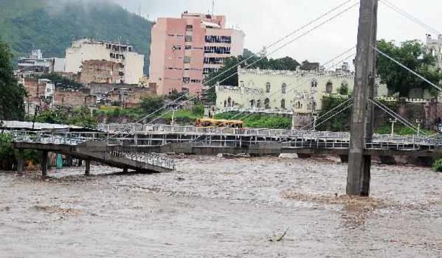 Tropska oluja Agatha u Hondurasu  (Foto: Xinhua/Rafael Ochoa)