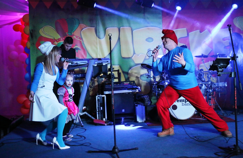 Virske maškare: Nedjelja u znaku zvijezdice Meri, Tota i Tempo Banda