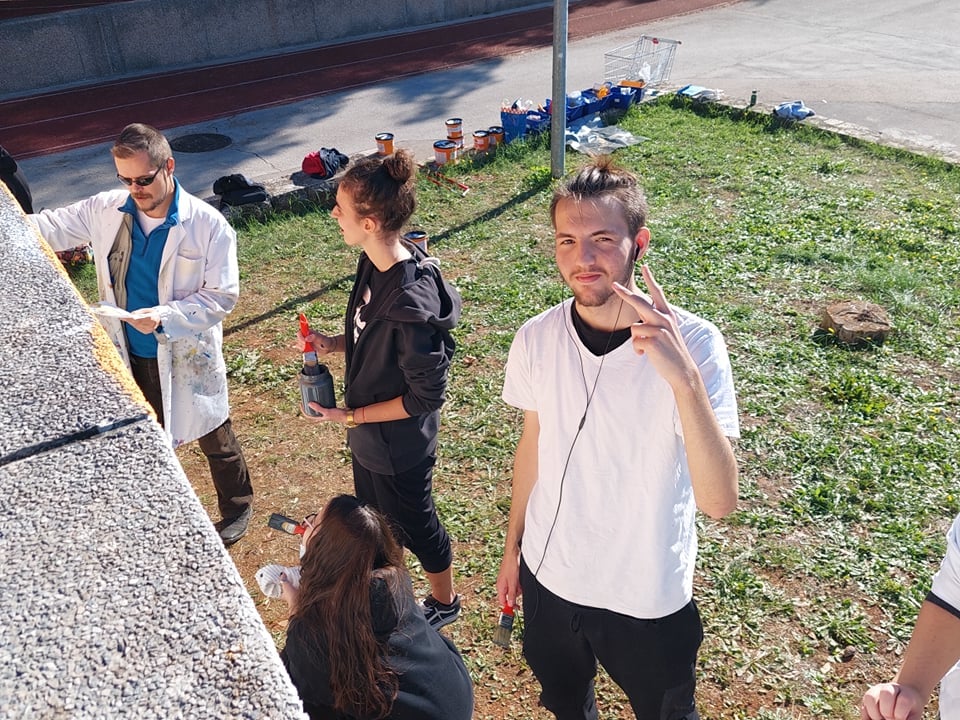 Učenici Škole primijenjene umjetnosti i dizajna oslikavaju još jedan zid na Višnjiku